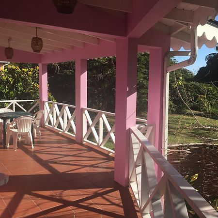 Вилла The Pink House Choiseul Экстерьер фото