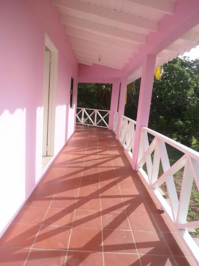 Вилла The Pink House Choiseul Экстерьер фото